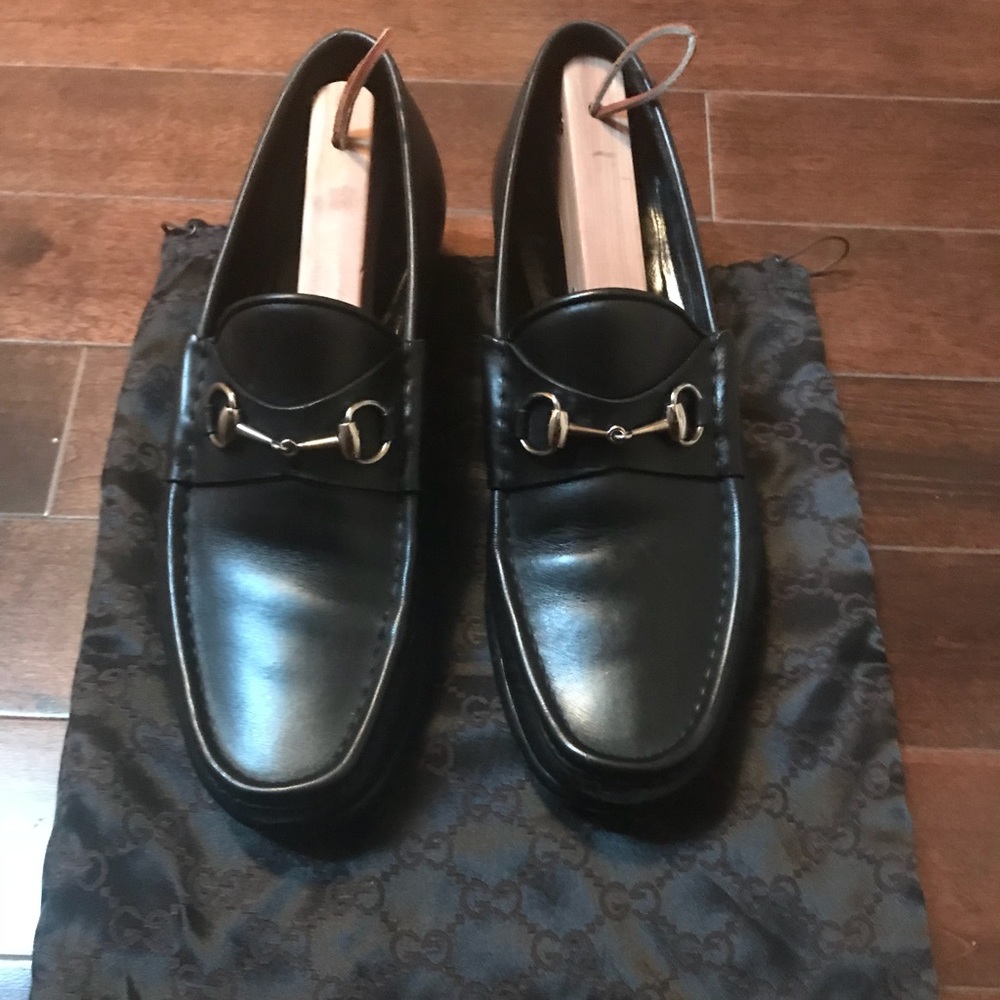 Gucci classic silver buckle loafer - 13E